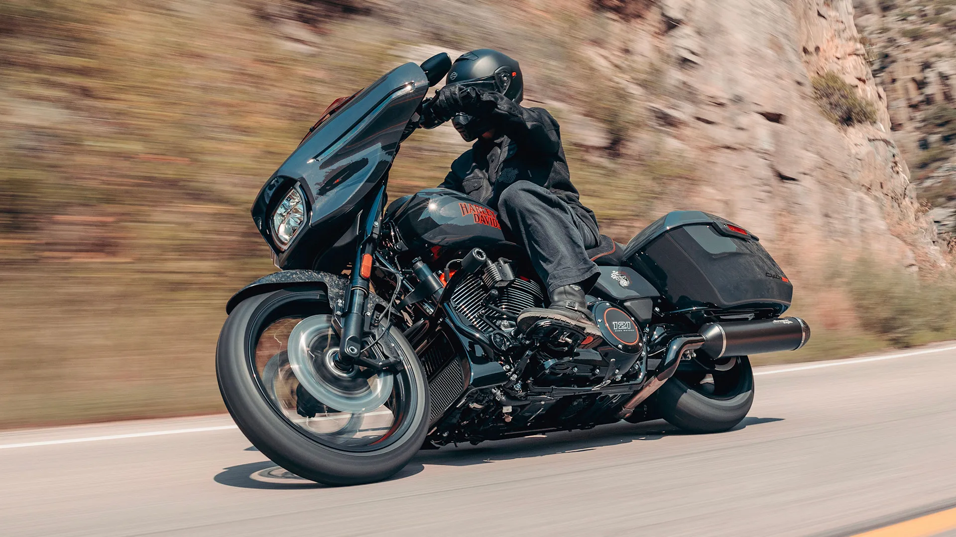 cvo_street_glide_st